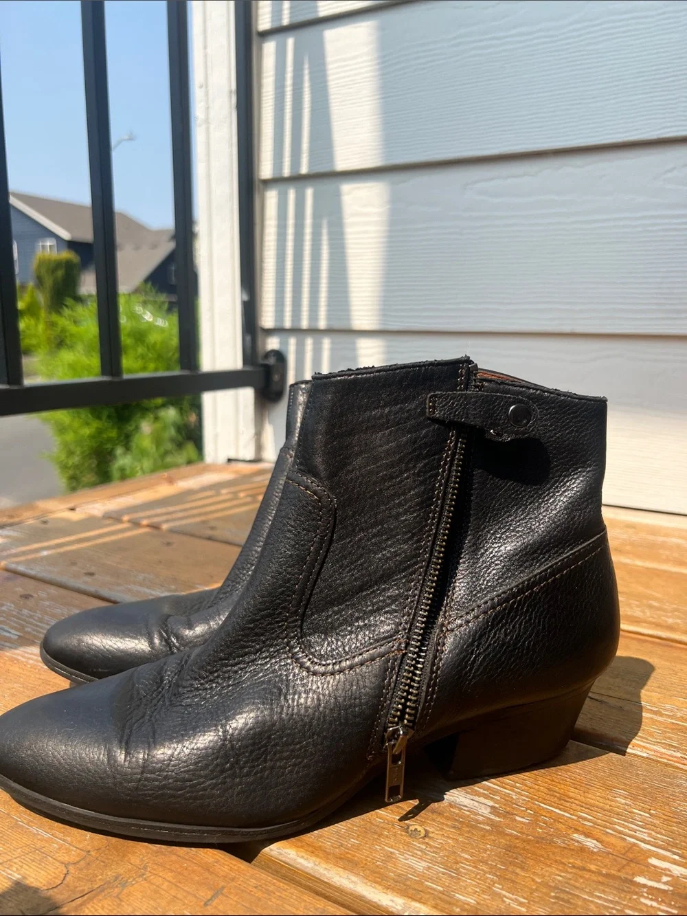Sofft Black Leather Ankle Booties with Side Zip